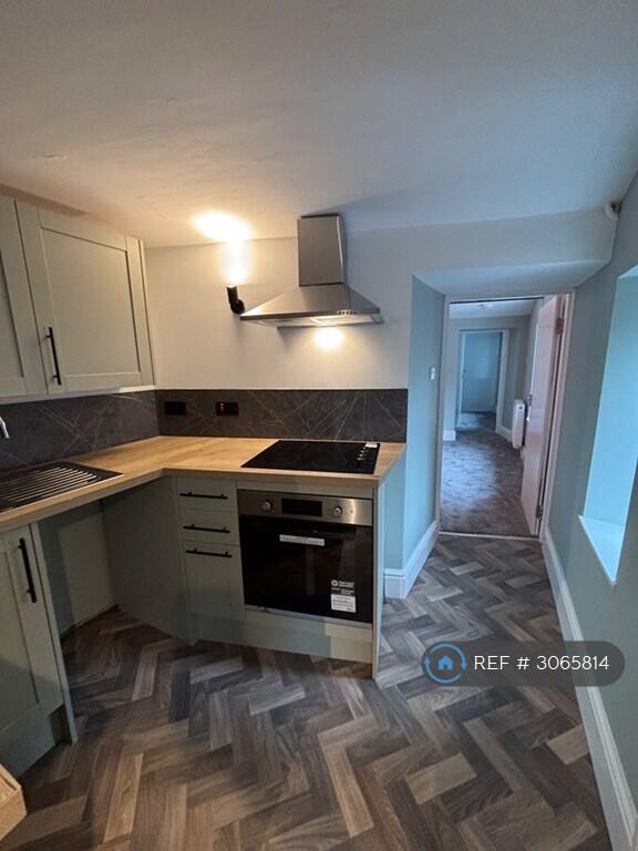 Apartment in Shepton Mallet, Somerset - View 4