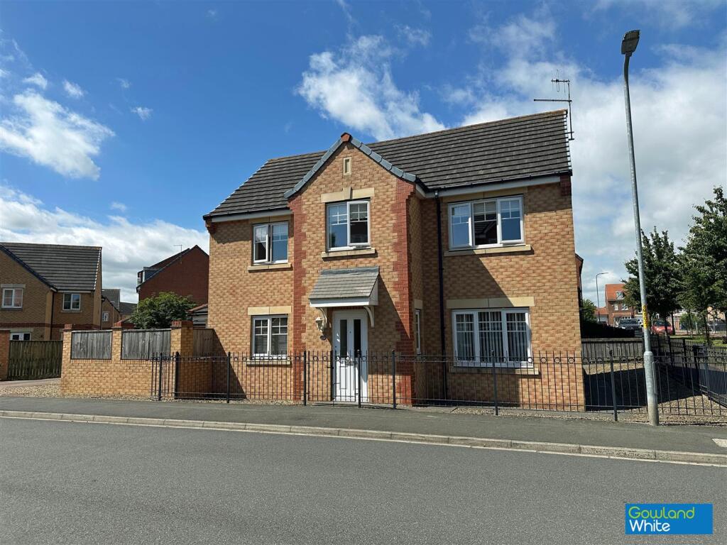 Main image of property: Mulberry Wynd, Stockton-On-Tees, TS18 3BQ