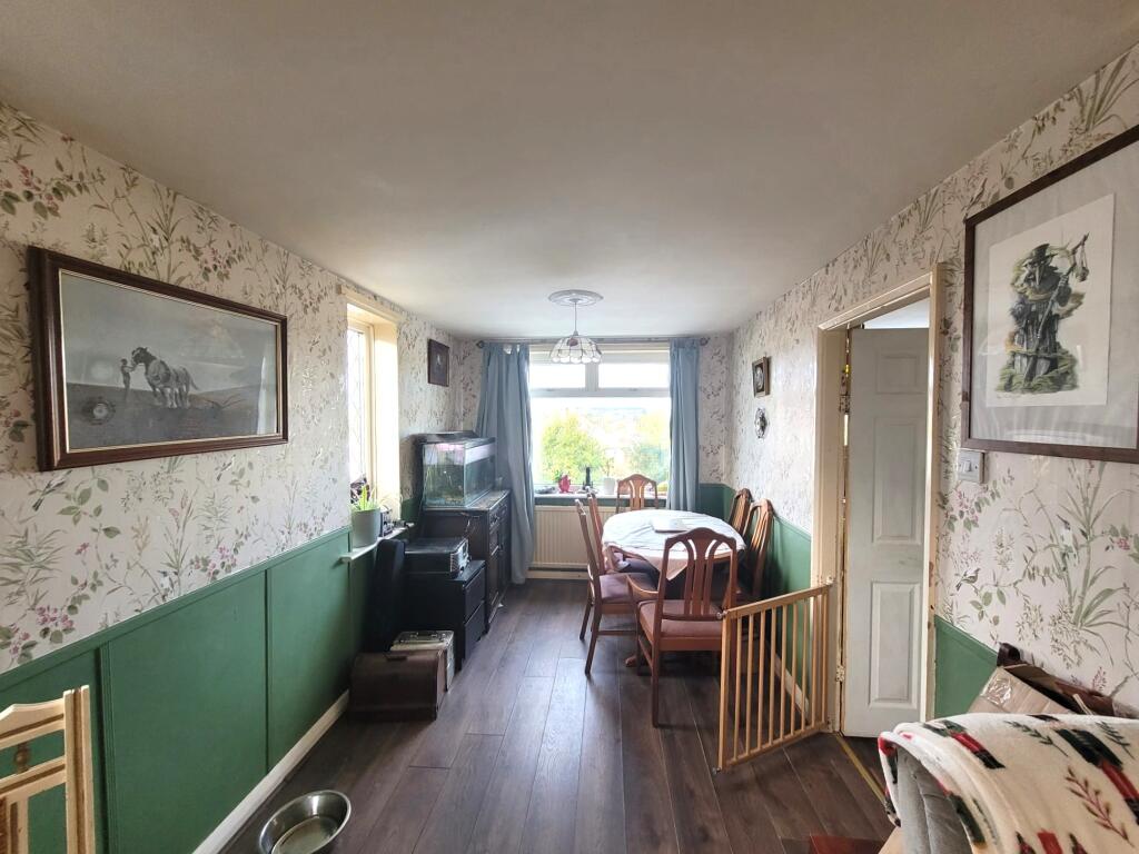 Red Scar Drive, Newby, Scarborough, North Yorkshire photo 4