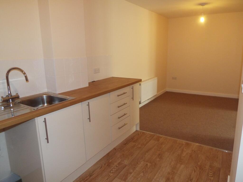 Apartment in Sandown, Yaverland - View 3