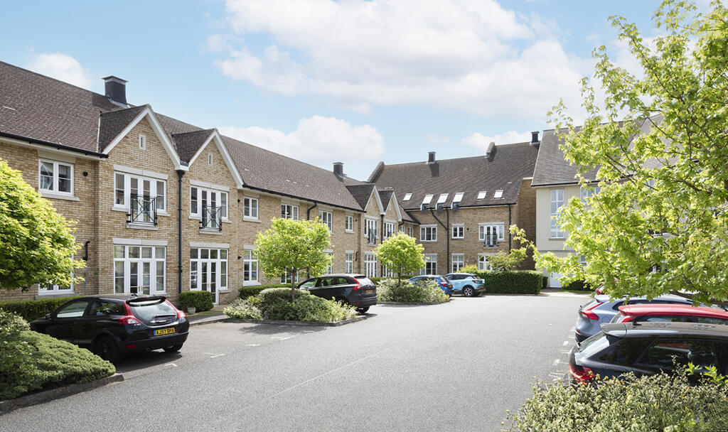 34 Cavendish Court, Sackville Way, Cambourne, Cambridge, CB23 6HB photo 3