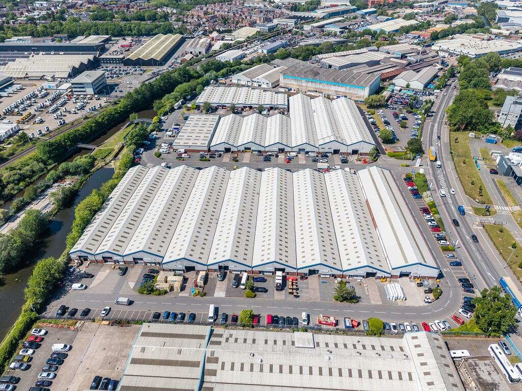 Kelvin Way Trading Estate, Kelvin Way, West Bromwich, B70 7TP