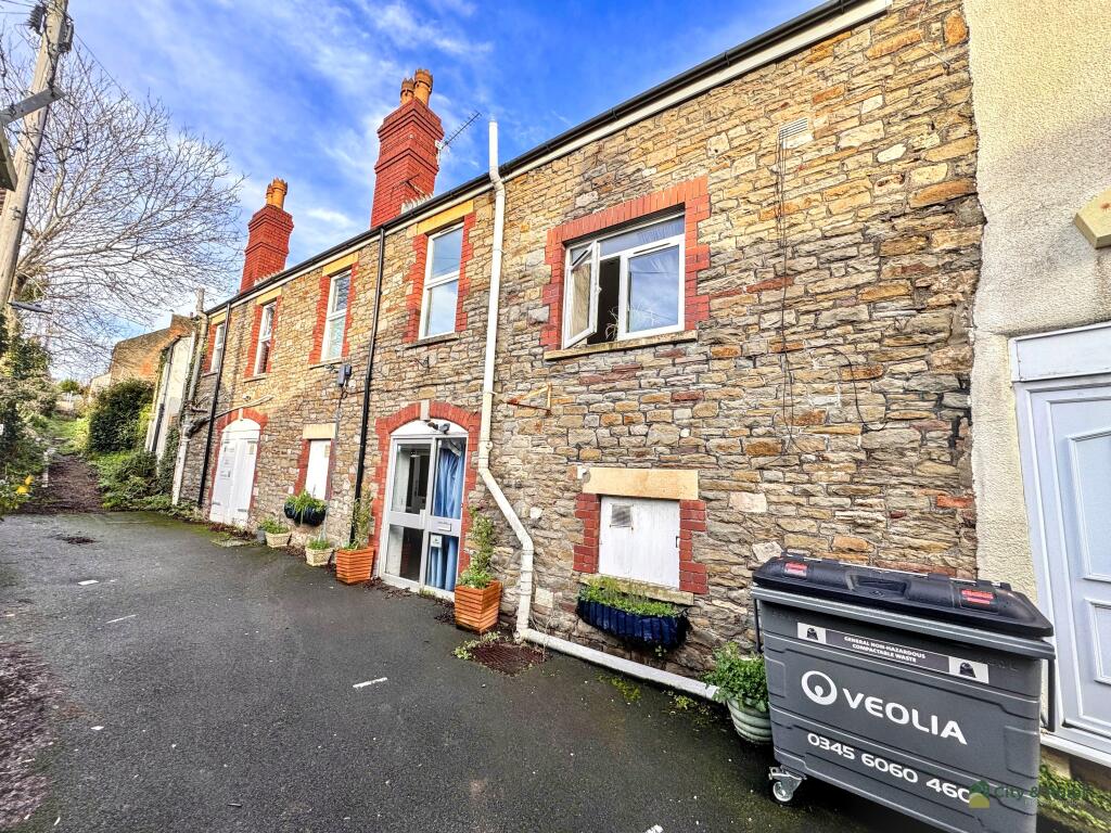 Main image of property: 5A The Triangle, Clevedon, North Somerset BS21 6NB