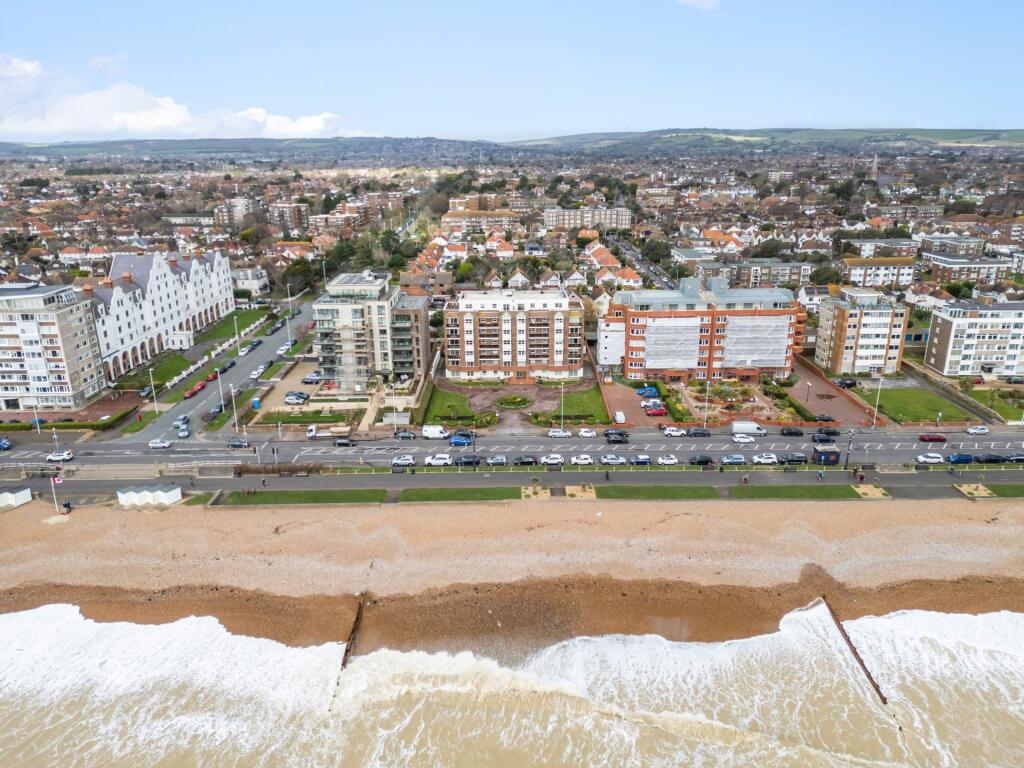 Main image of property: Regis Court, 22-24 West Parade