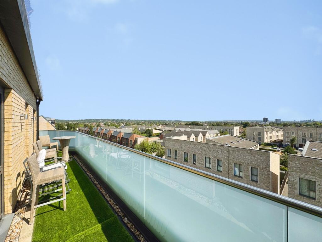 Apartment in Harrow - View 4