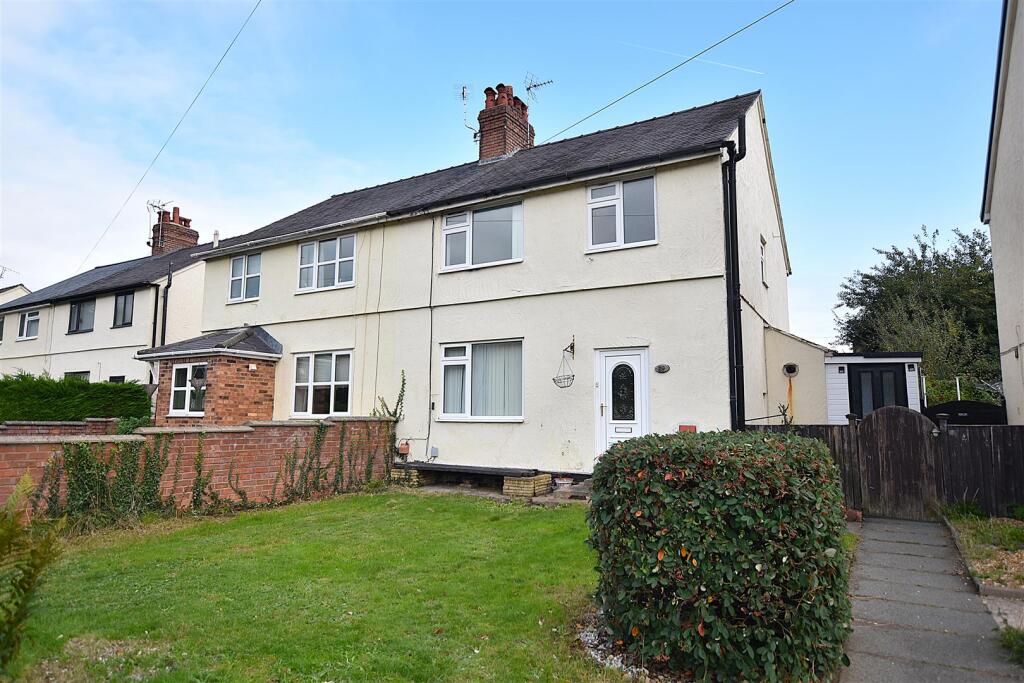 3-bed semi-detached on Wrexham Road, Caergwrle, £170,000