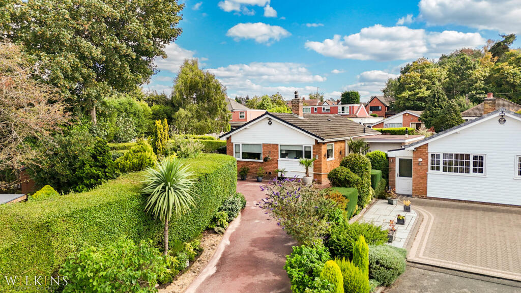 Main image of property: The Glade, Sutton Coldfield, West Midlands, B74
