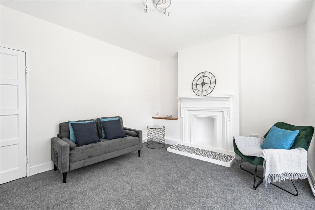 Apartment in London - View 5