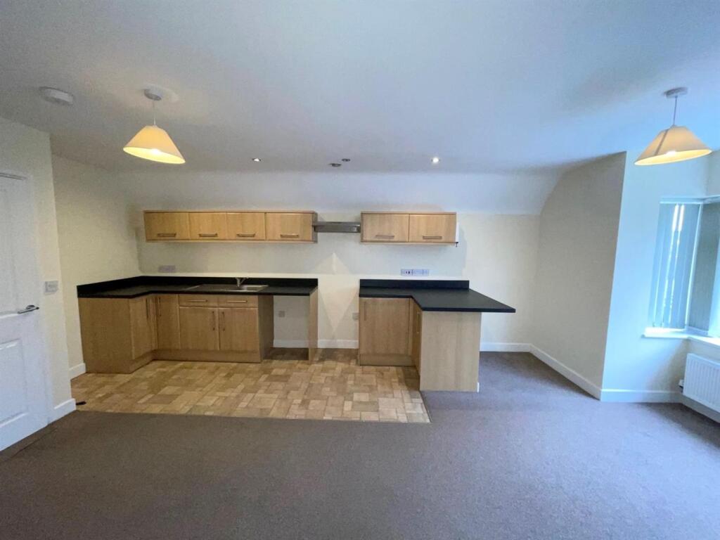 Additional image 3 of Haslucks Green Road, Shirley, Solihull