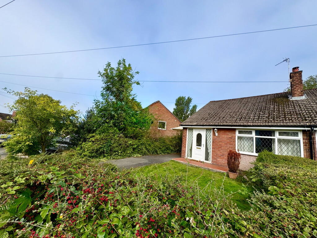 Main image of property: Fairacres Road, High Lane, Stockport, SK6 8JQ
