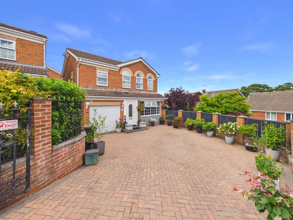 Main image of property: Larch Close, Arnold, Nottingham