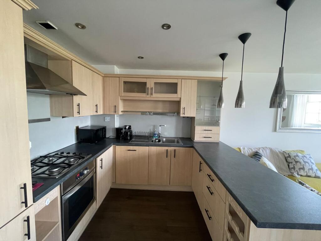 Apartment in Coventry - More