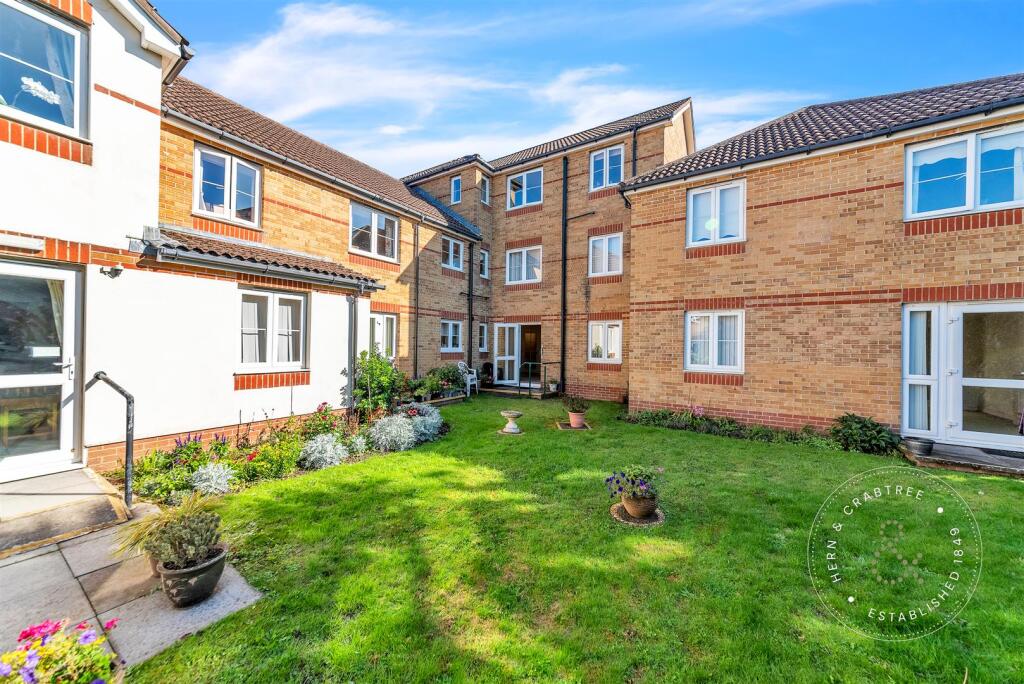 Apartment in Cardiff, Fairwater