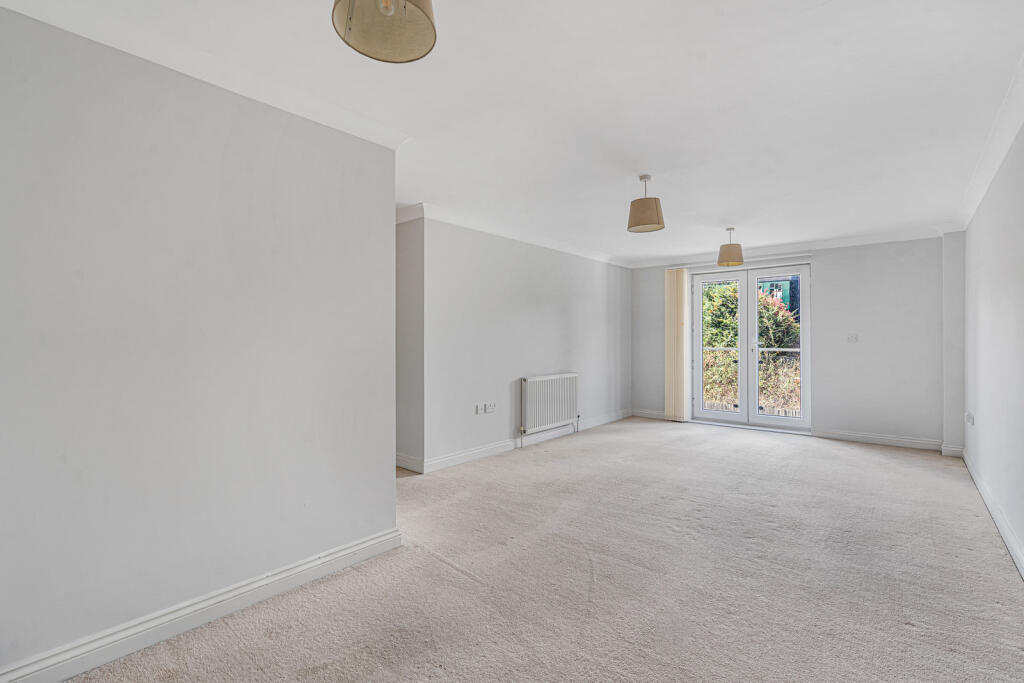 Apartment in Guildford - View 3
