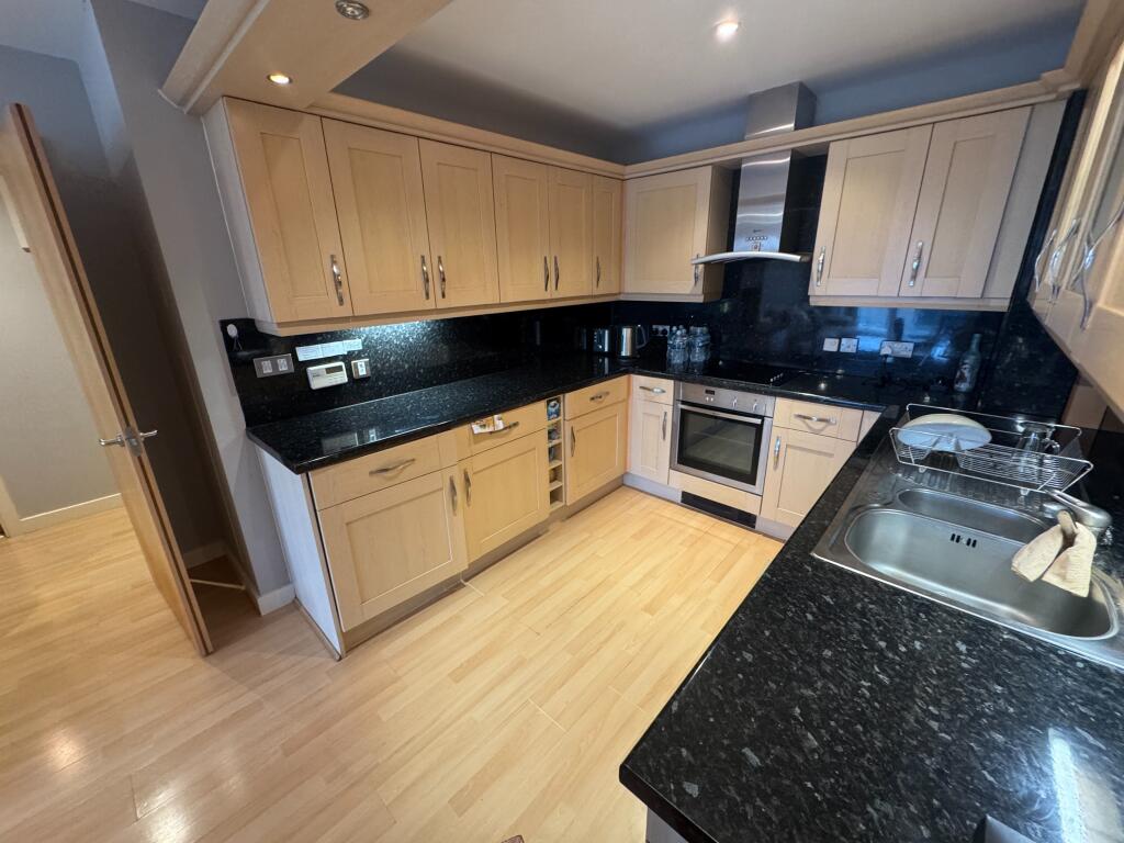 Apartment in Manchester - View 4