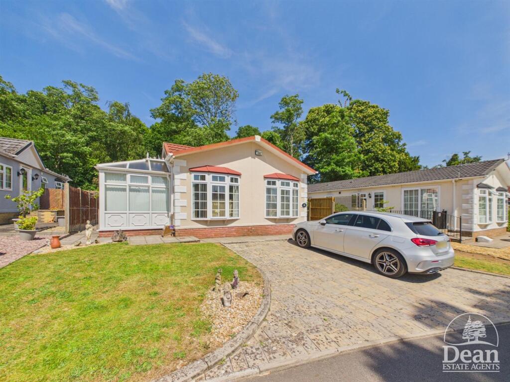 Main image of property: Clanna, Alvington, Lydney