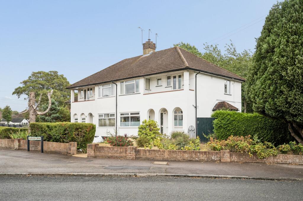 Apartment in Watford - View 5