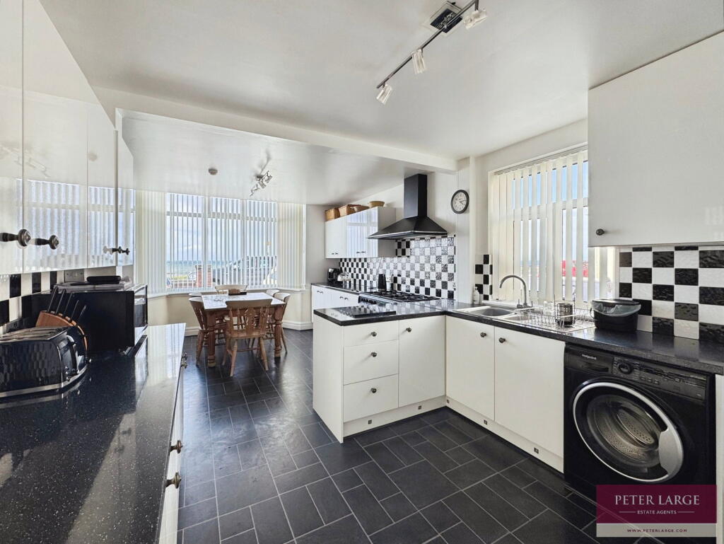 House in Llandudno - View 4