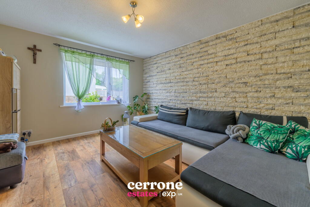 House in Redditch, Worcestershire - View 2