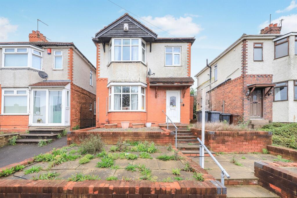 3-bed detached on Deans Road, Eastfield, Wolverhampton, £230,000