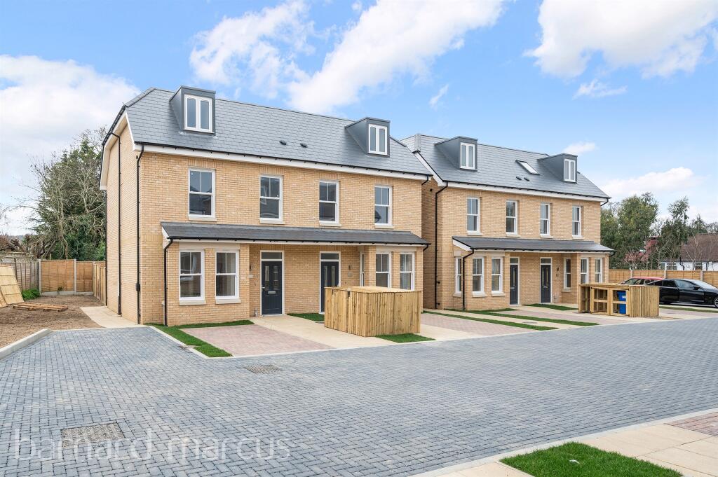 Main image of property: Greenway Drive, Croydon