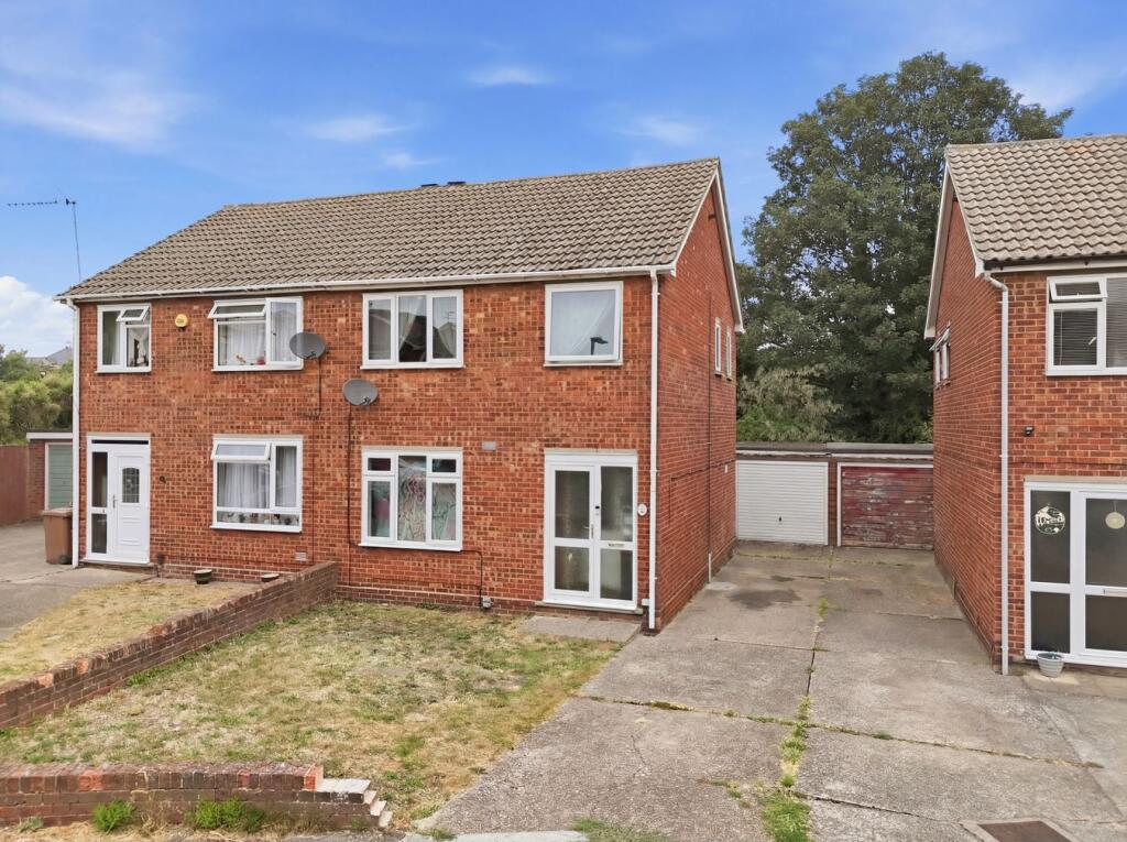 Main image of property: Malvern Close, Ipswich, IP3