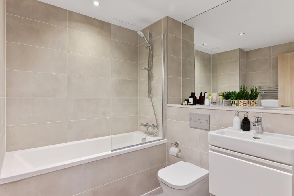 Apartment in Manchester - View 4