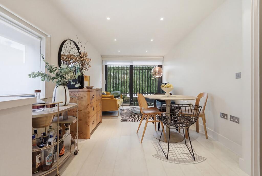 Apartment in London - View 5