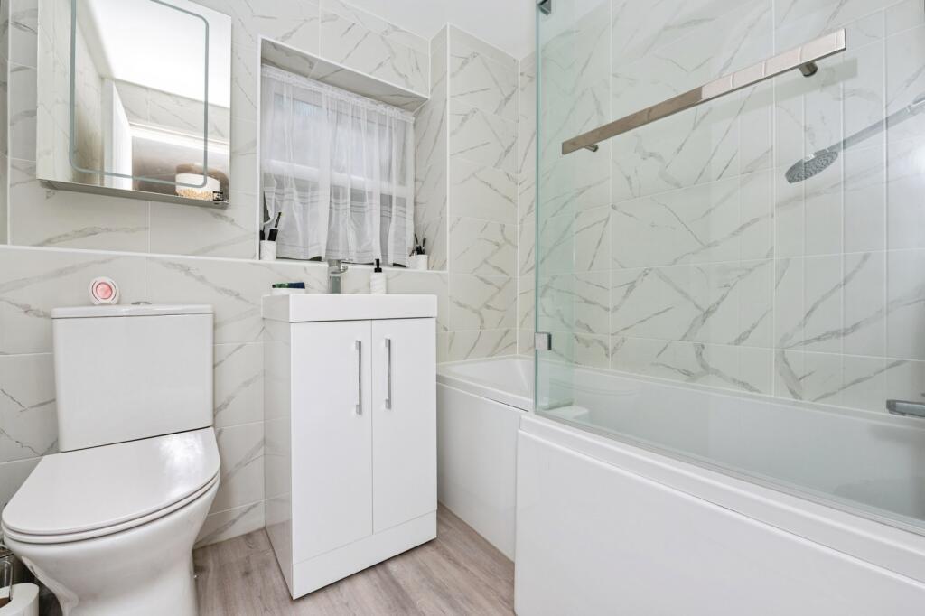 Apartment in Dartford, Swanscombe and Greenhithe - More