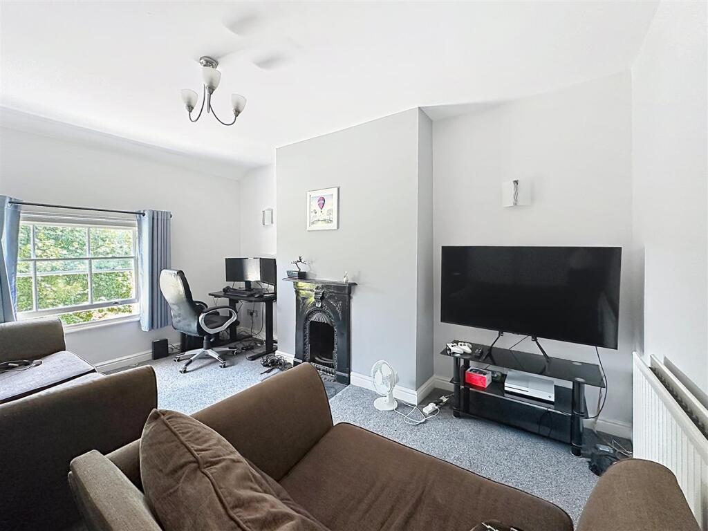 Clarendon Road, Kenilworth photo 3