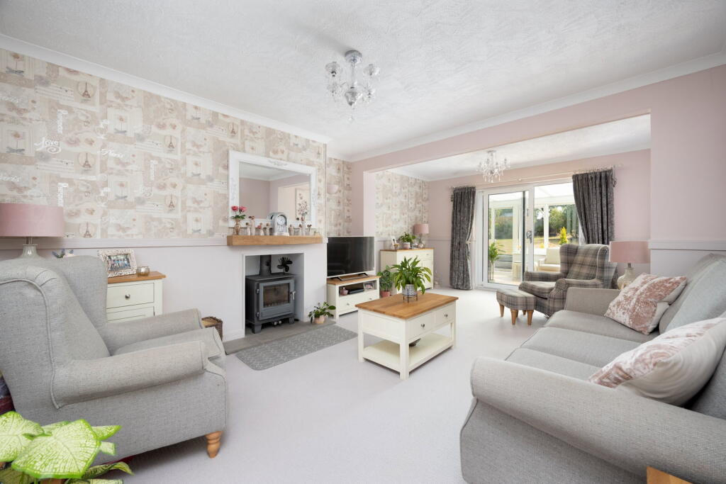 Small Street, Chirton, Devizes, Wiltshire, SN10 3QR photo 4