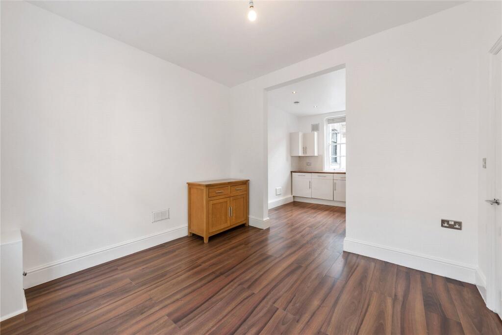 House in London - View 4