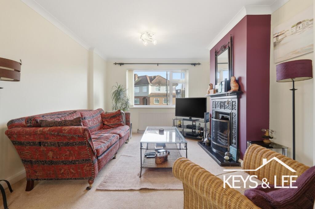 Carter Drive, Romford photo 4