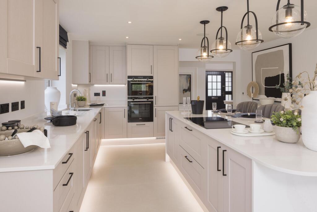 House in Luton - View 5