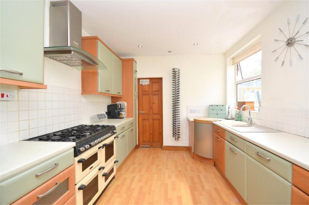 House in Plymouth - View 5