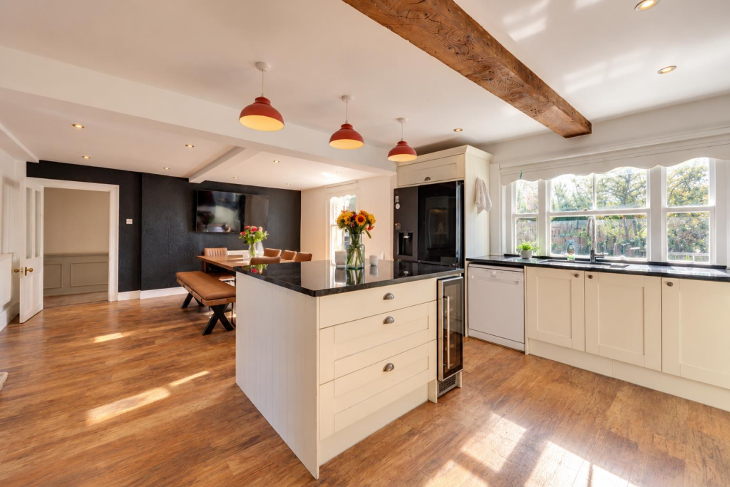 House in Southend-on-Sea - View 5
