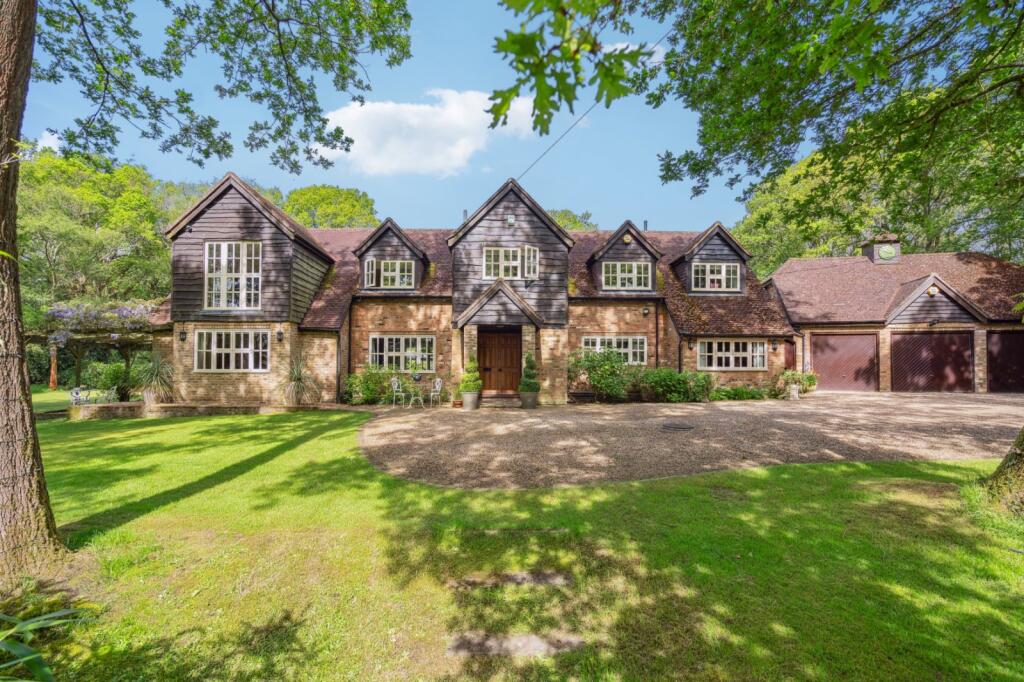 Main image of property: Layters Green Lane, Chalfont St Peter, Gerrards Cross, Buckinghamshire