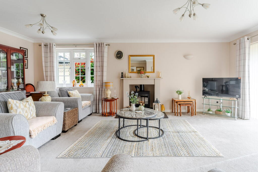 House in Claverham - View 5