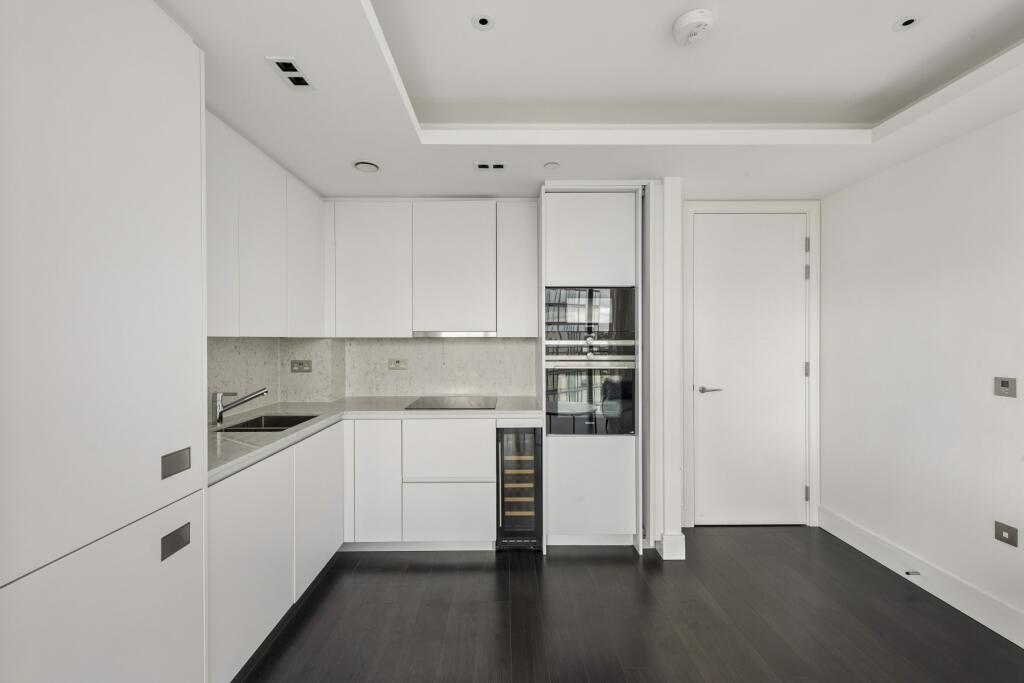 Apartment in London - View 3