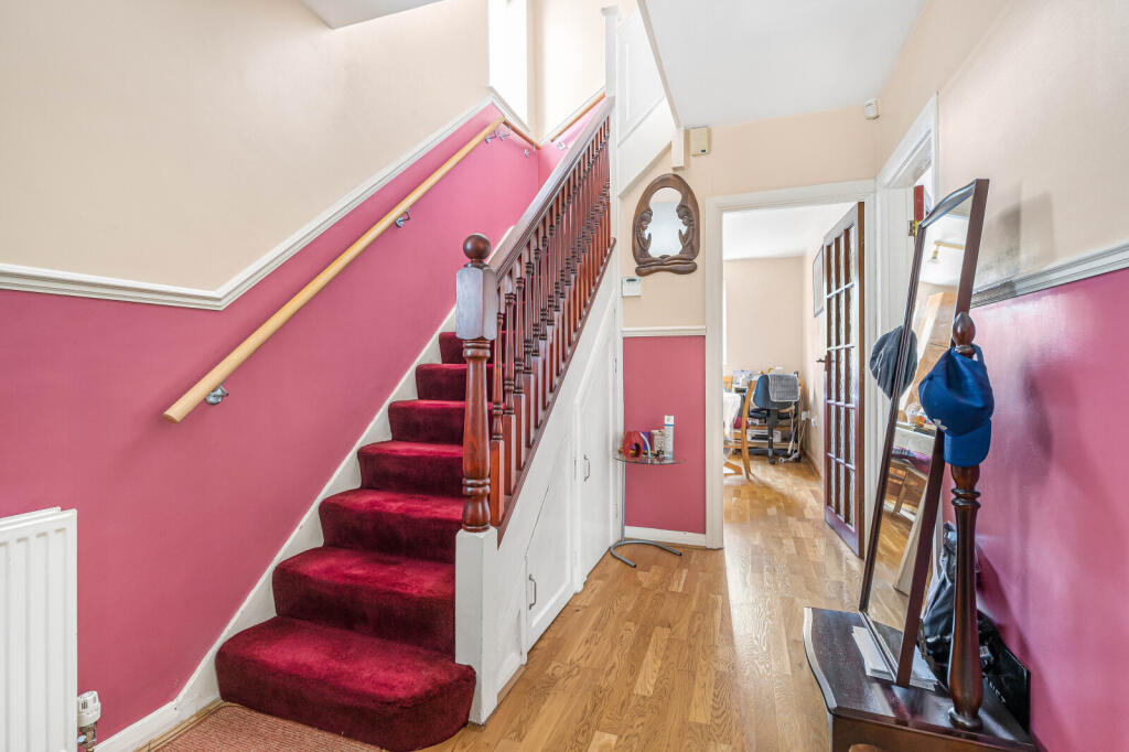House in Harrow - View 4