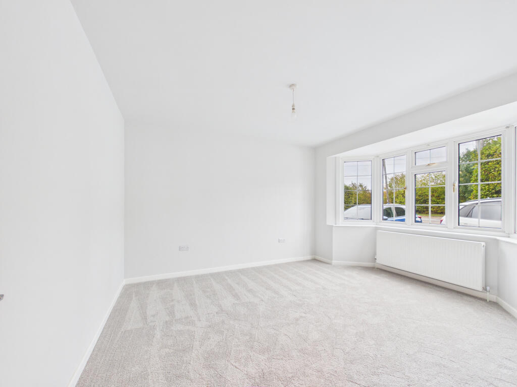 House in Hemel Hempstead - More