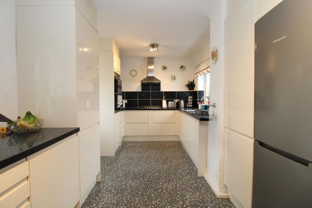 House in Paignton, Three Beaches - View 5