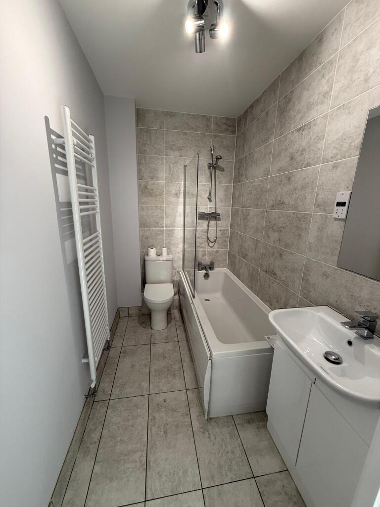 Apartment in Bristol - View 4