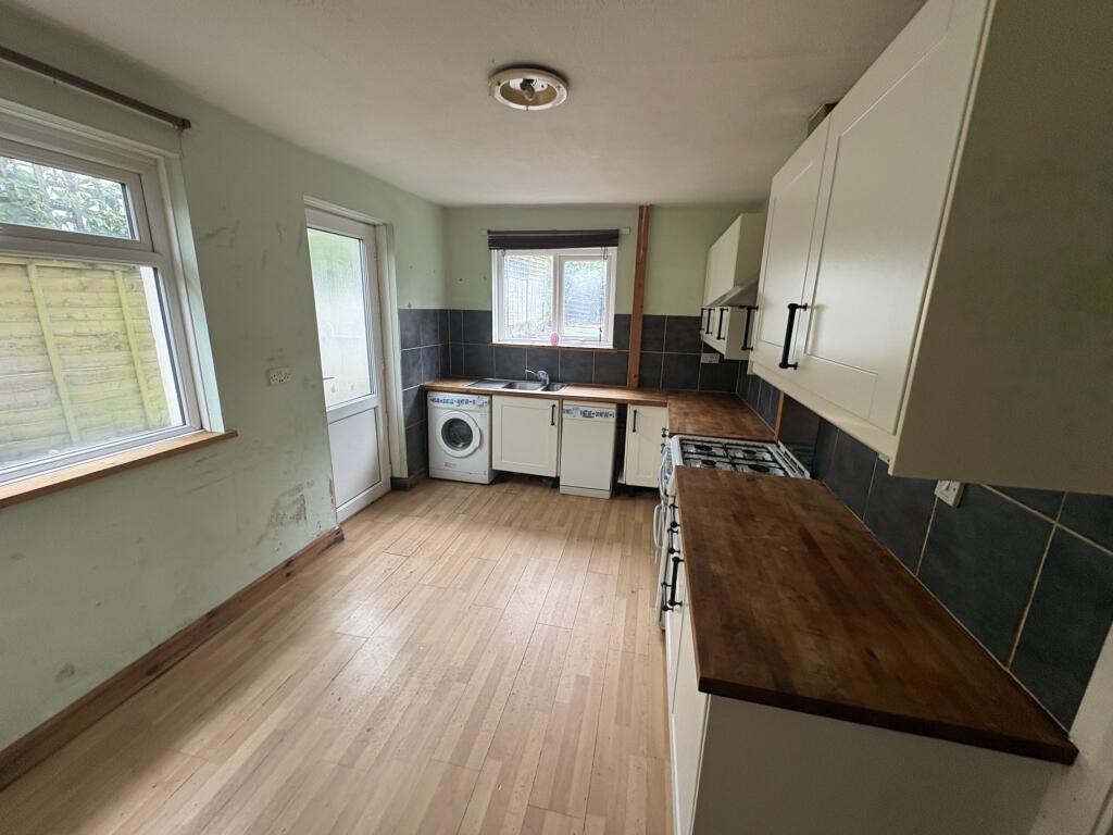 1 Maelog Place, Cardiff CF14 3ED photo 2
