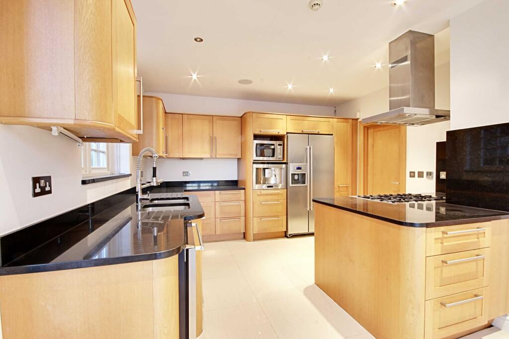 House in London - View 3