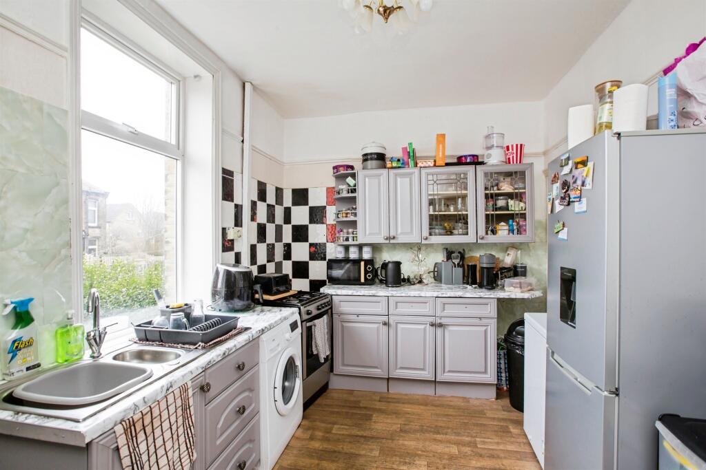 House in Calderdale, Mount Pellon, New Pellon - View 2