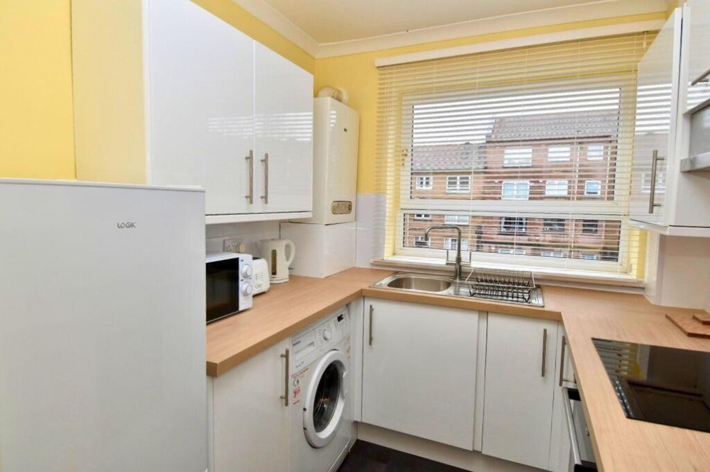 Apartment in Paisley - More