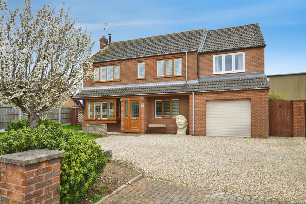 Main image of property: Dale Park Avenue, Winterton, Scunthorpe
