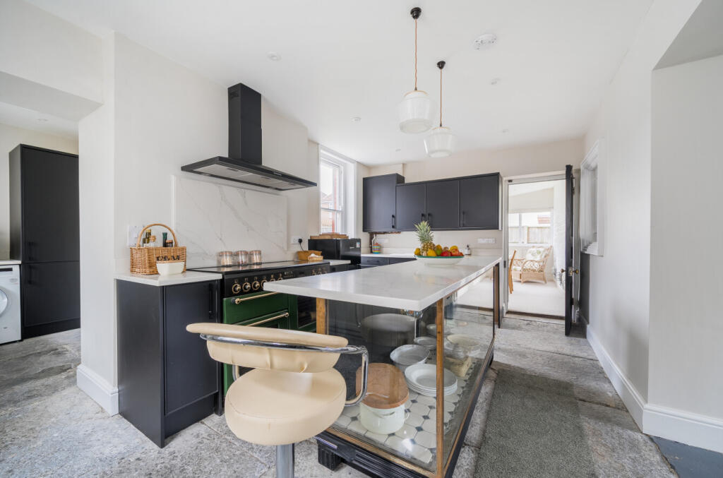 Additional image 2 of Green Lane, Street, BA16