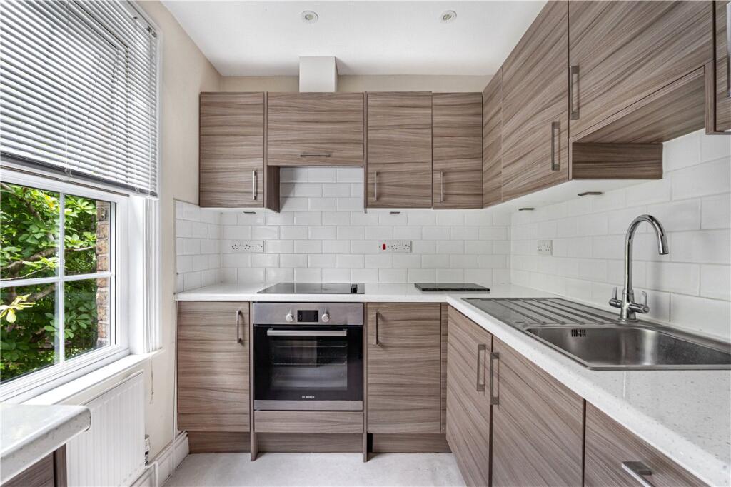 Main image of property: Walton Crescent, Oxford, Oxfordshire, OX1